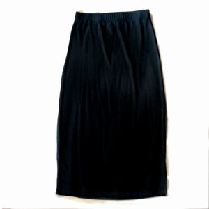 Open image in slideshow, Modal-blend Midi Skirt, Black

